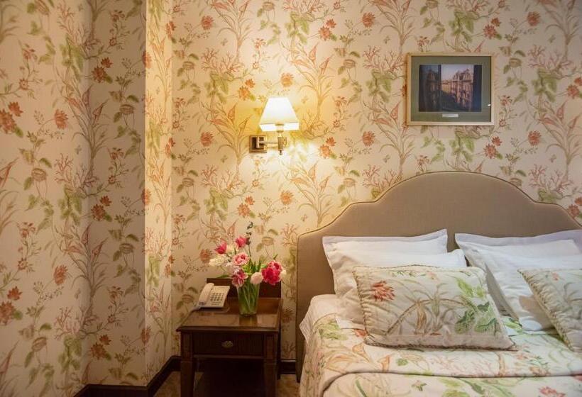 سوییت جونیور, Swiss