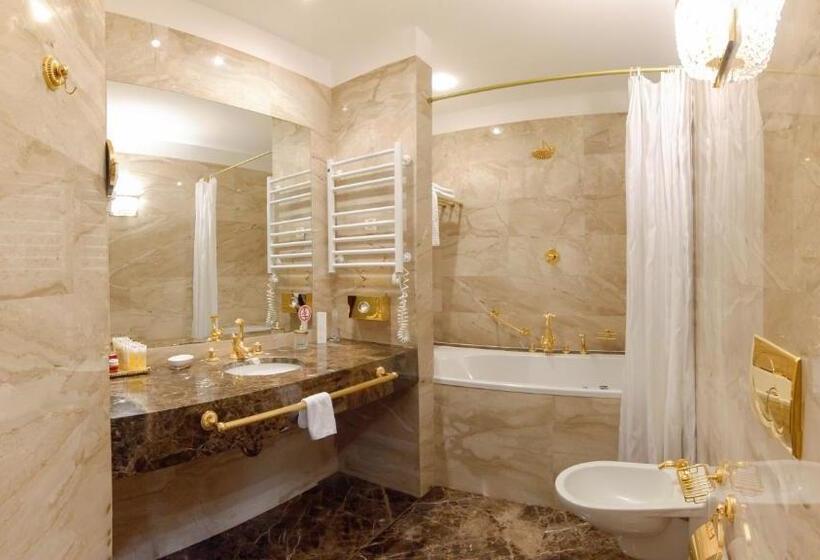 سوییت اجرایی, Swiss