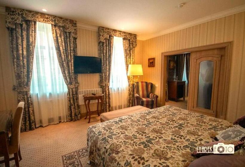 سوییت اجرایی, Swiss