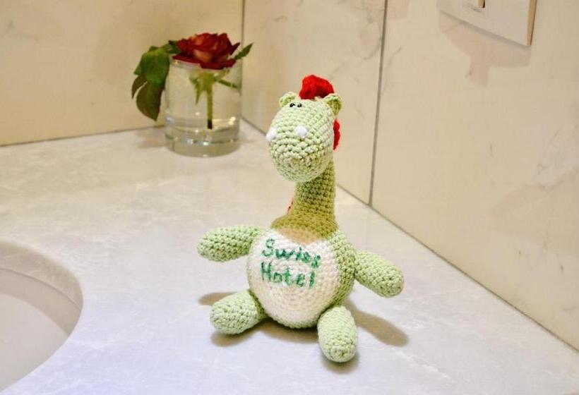 سوییت خانوادگی, Swiss