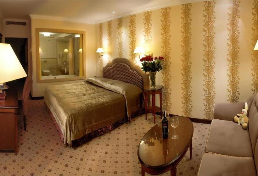 سوییت خانوادگی, Swiss