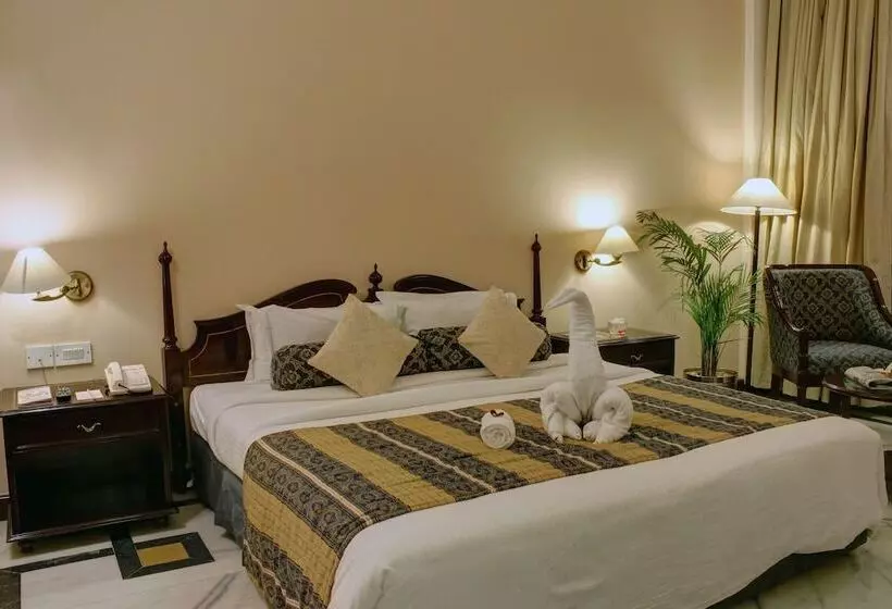 Royal-huone, Kk Royal Hotel & Convention Centre