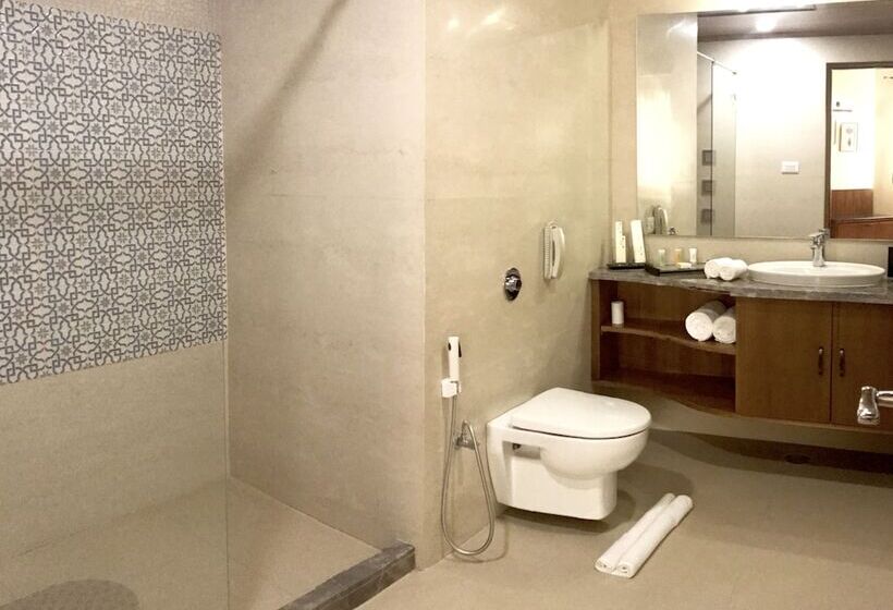 スイート, Kk Royal Hotel & Convention Centre