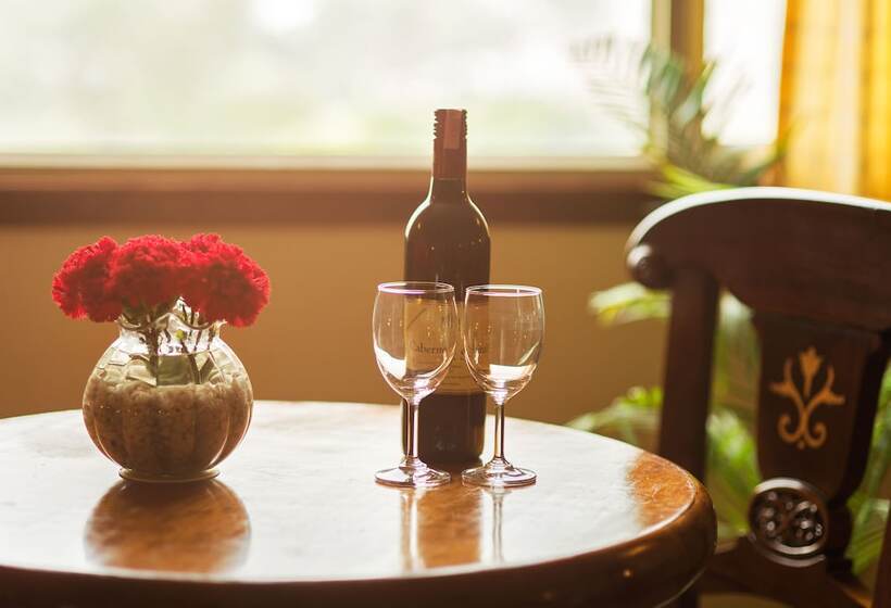 スイート, Kk Royal Hotel & Convention Centre