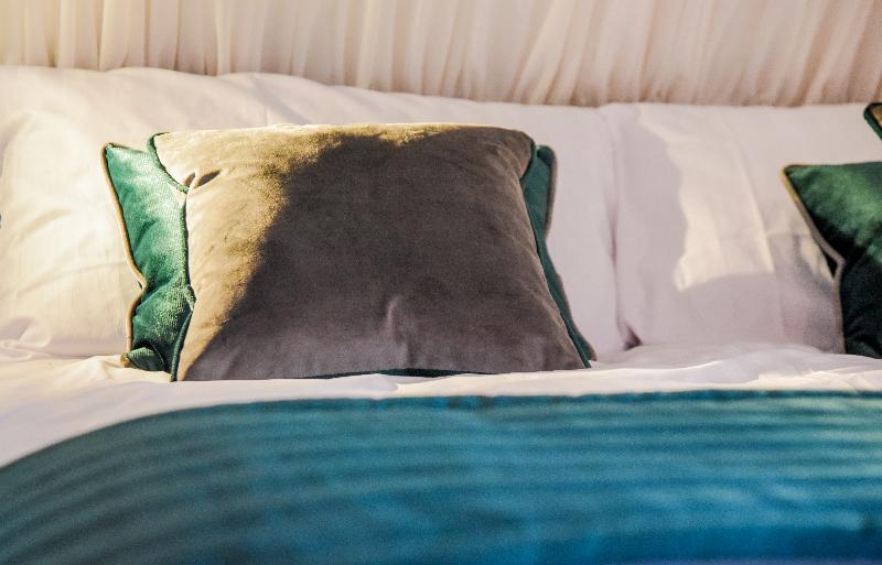 חדר משפחתי, The Style