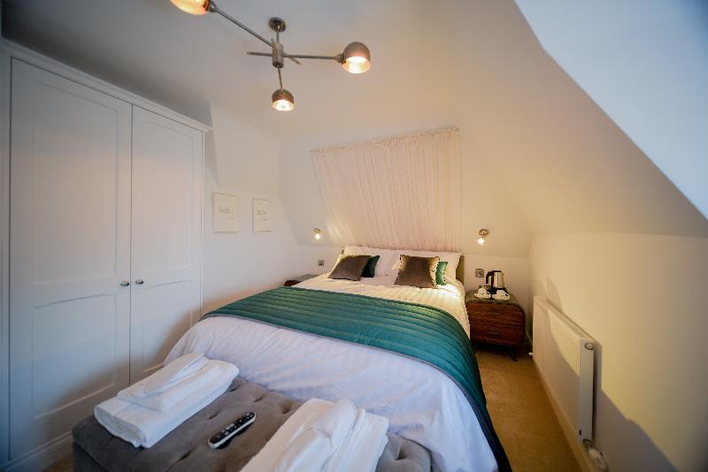 חדר משפחתי, The Style