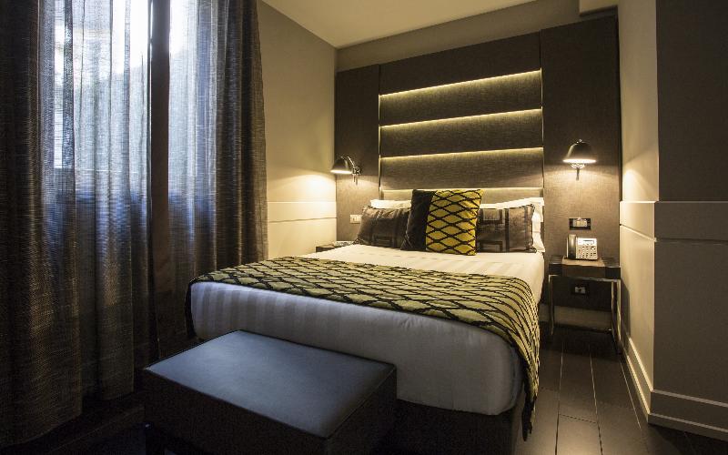 חדר קלאסי, The Style