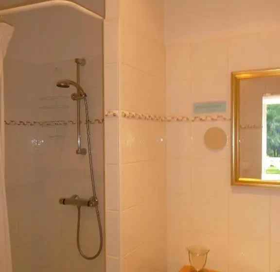 スタンダードルーム, Chambres D Hôtes Et Roulotte Au Bonheur Du Parc