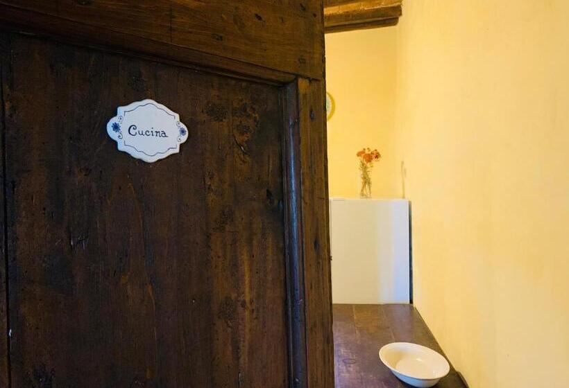 آپارتمان 2 خوابه, Locanda Di Santantimo