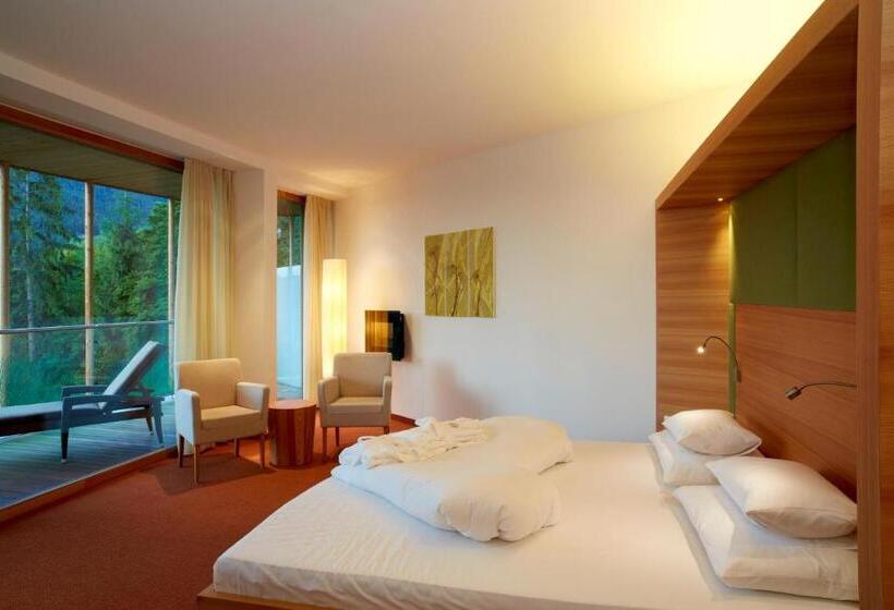 חדר קומפורט, Der Waldhof