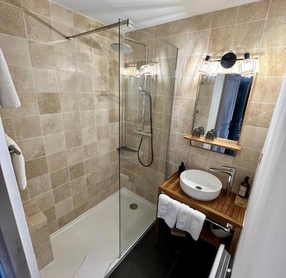 חדר סטנדרט עם מרפסת, Hôtel Les Chaumettes