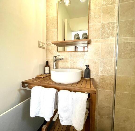 Номер Basic с Балконом, Hôtel Les Chaumettes