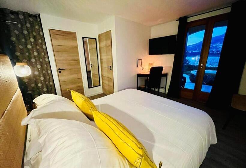 חדר סטנדרט עם טרסה, Hôtel Les Chaumettes