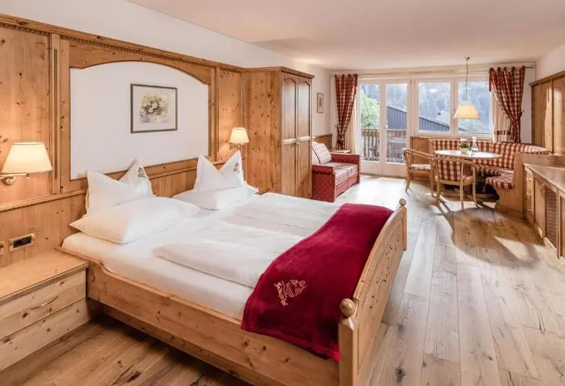 Deluxe-huone Parveke, Saltauserhof