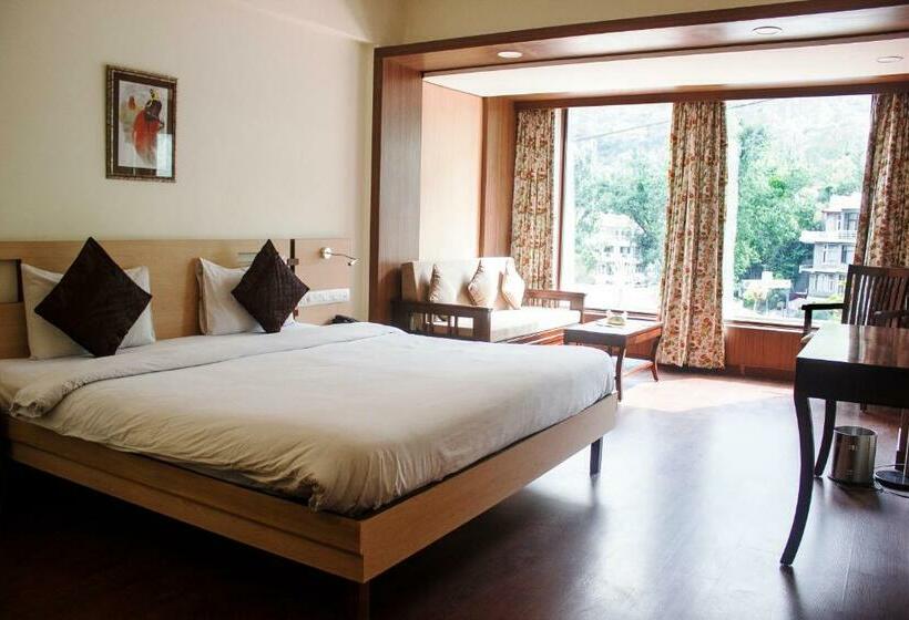 חדר סופריור עם מיטת קינג, Savoy Greens Jabli