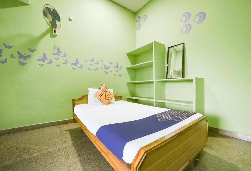 스탠다드 트리플 룸, Spot On 67781 Bgr Gardens