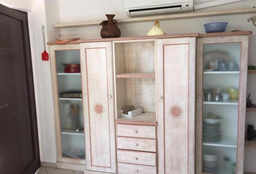 آپارتمان 1 خوابه همکف, Marinella, Sardegna
