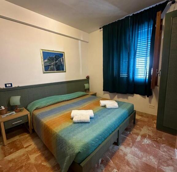 اتاق استاندارد, Isoladelmiele