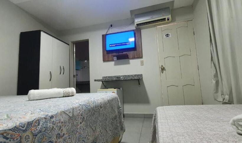 חדר קומפורט לשלושה, Pousada Azevedo