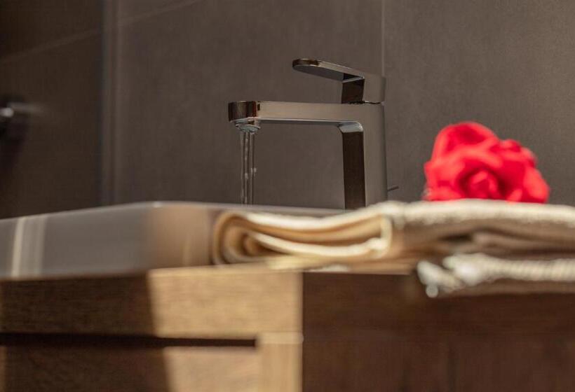 4인용 스탠다드 룸, Agritur La Crucola