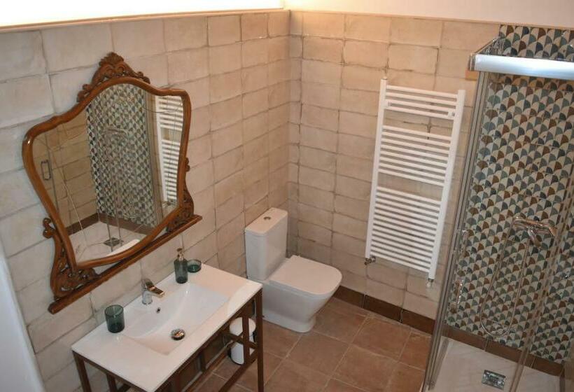 جناح مطلّ علي الجبل, Castillo Palacio De Bulbuente