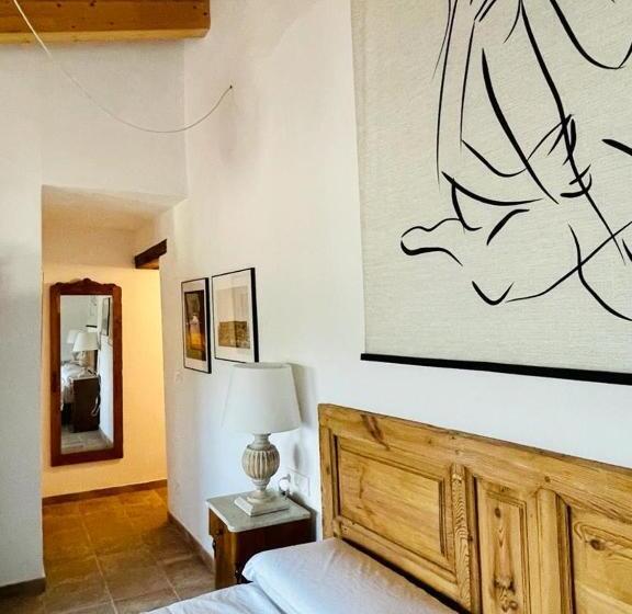 غرفة سوبيريور, Castillo Palacio De Bulbuente