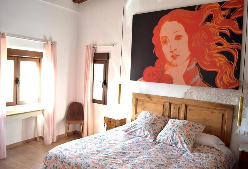 غرفة ديلوكس, Castillo Palacio De Bulbuente