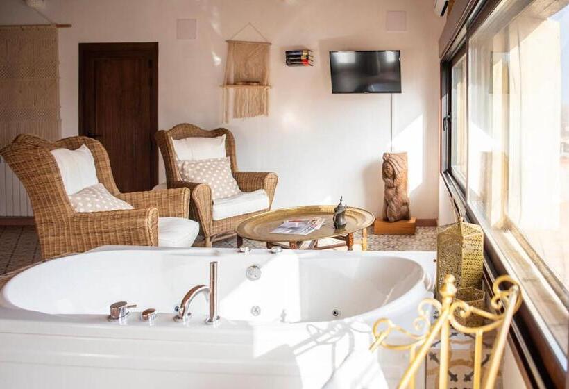 جناح ديلوكس, Castillo Palacio De Bulbuente