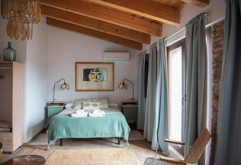 غرفة ديلوكس, Castillo Palacio De Bulbuente