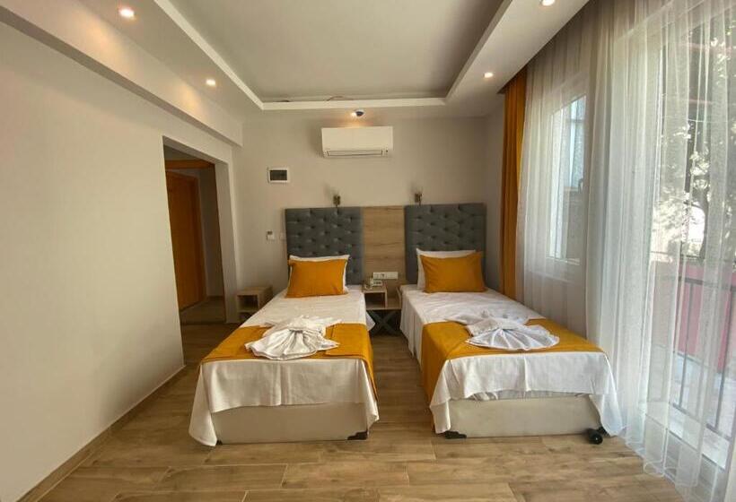 Номер Стандарт с Балконом, Kent Otel