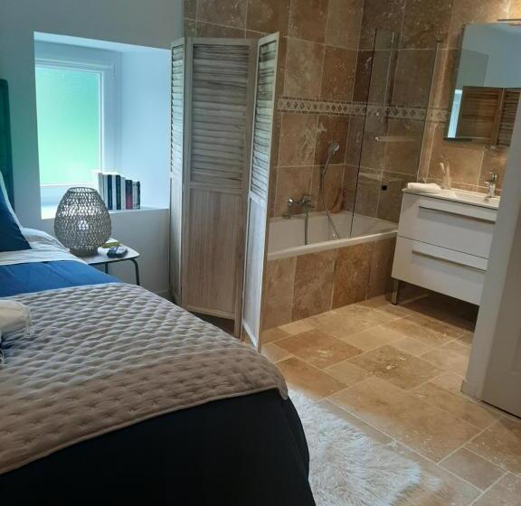 Номер Стандарт, Les Chambres D Hôtes De La Croix Bleue