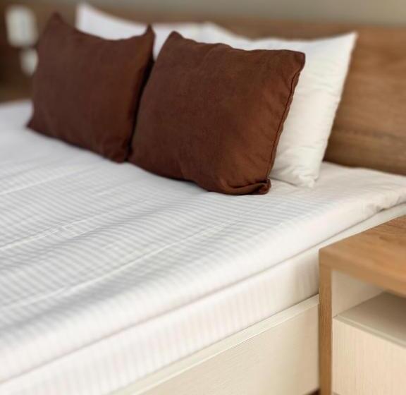 غرفة قياسية ثلاثية, Rudison Hotel & Restaurant