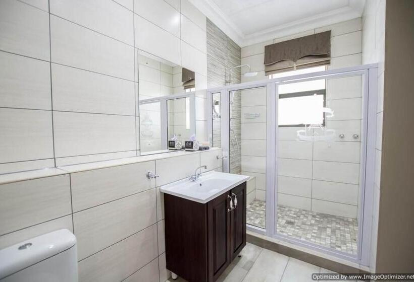 スーペリアールーム, Border