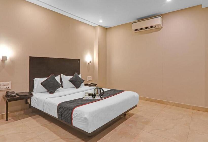 Трехместный Номер Deluxe, Super Townhouse 423 Amaraa Hotel Near Phoenix Palassio