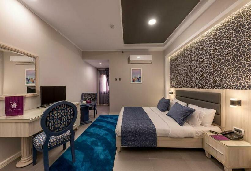 اتاق لوکس خانوادگی, Royal Day Plaza