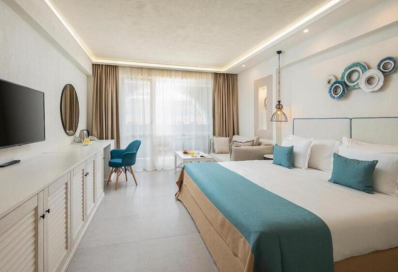 Номер Deluxe с Балконом, Siena Premium Retreat