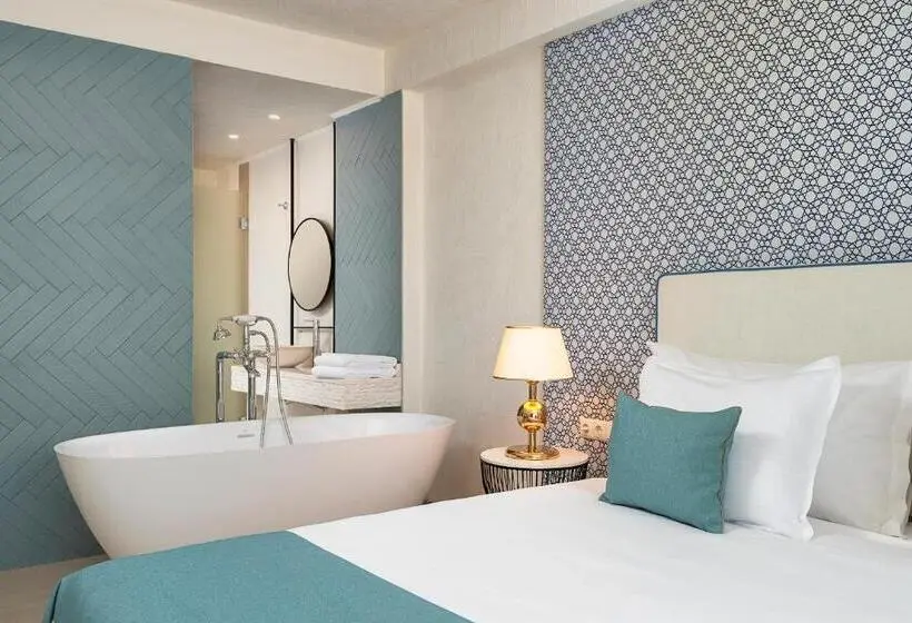استودیوی لوکس, Siena Premium Retreat