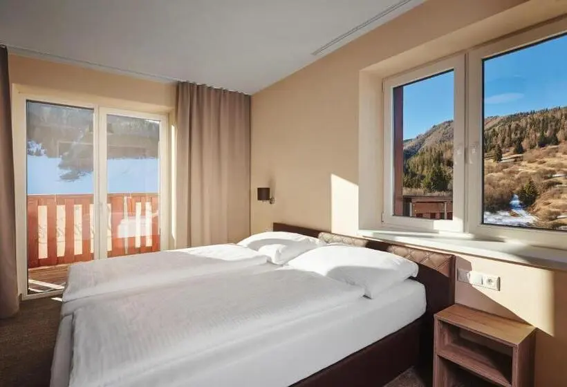 Appartamento 1 Camera da Letto con Balcone, Studničky