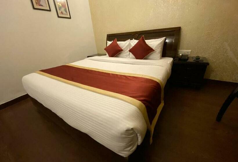 Номер Superior, The Pearl Industrial Area Phase 2