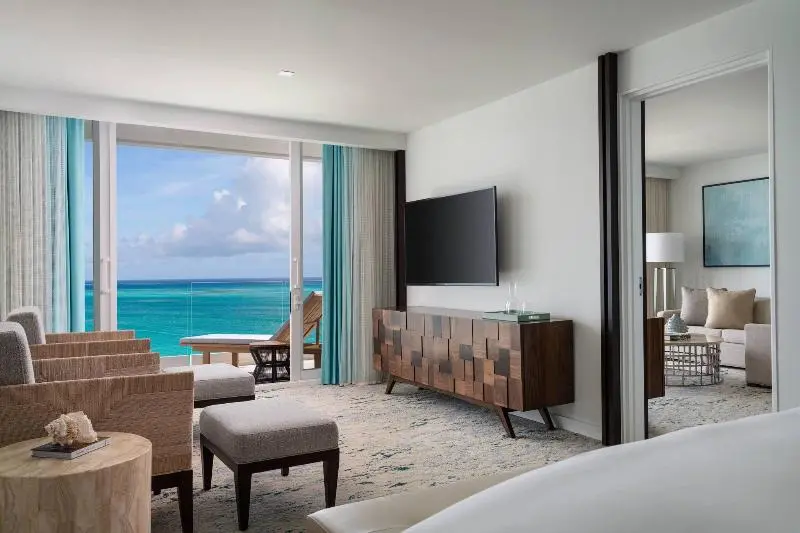 Executive Suite King Bed