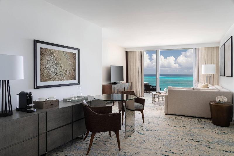 سوئیت اجرایی با تخت کینگ, The Ritz Carlton, Turks & Caicos