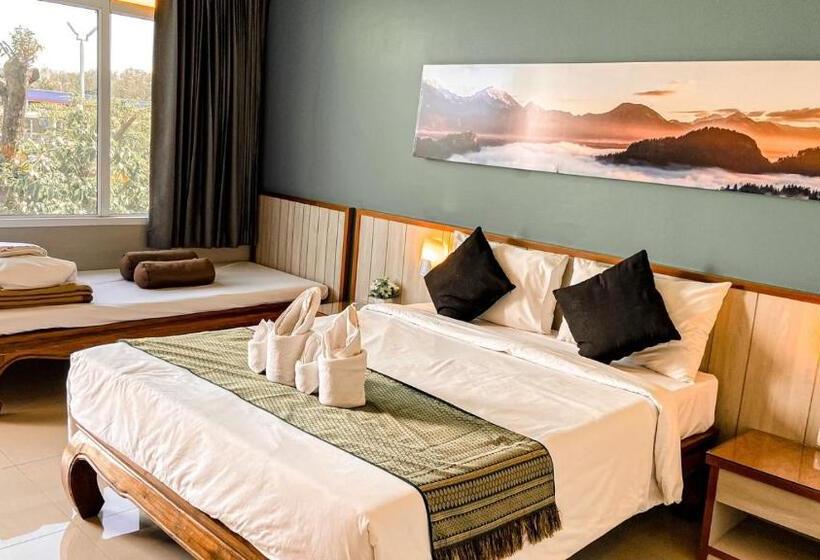 Семейный Полулюкс, K2 Hotel At Thachang