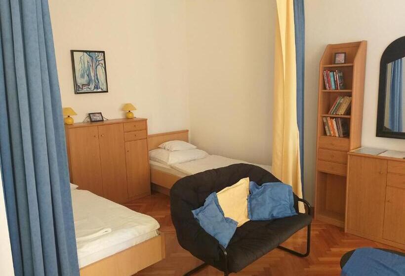 Апартаменты 1 Спальня, Leier Business