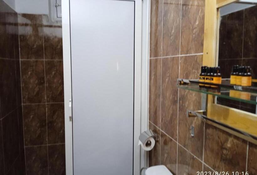 سوییت با چشمانداز کوه, Le Gite Du Barrage