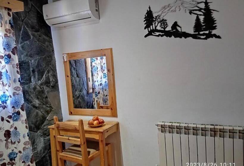 سوییت با چشمانداز کوه, Le Gite Du Barrage