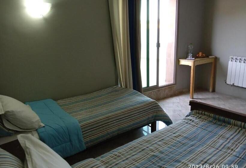 اتاق خانوادگی, Le Gite Du Barrage