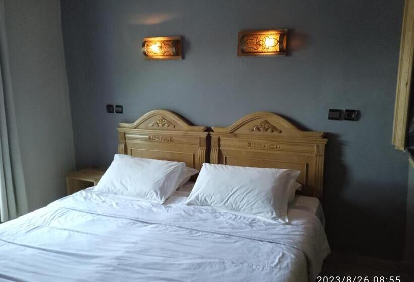 سوییت خانوادگی, Le Gite Du Barrage