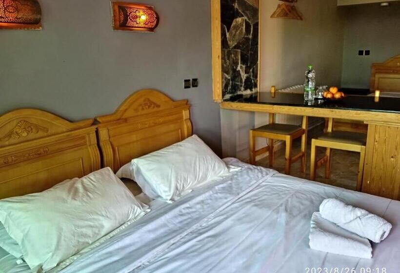 سوییت خانوادگی, Le Gite Du Barrage