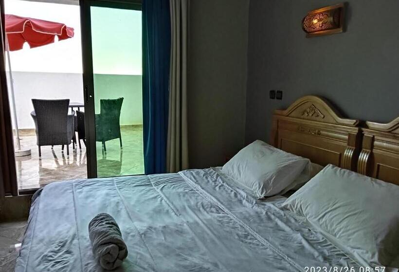 سوییت خانوادگی, Le Gite Du Barrage