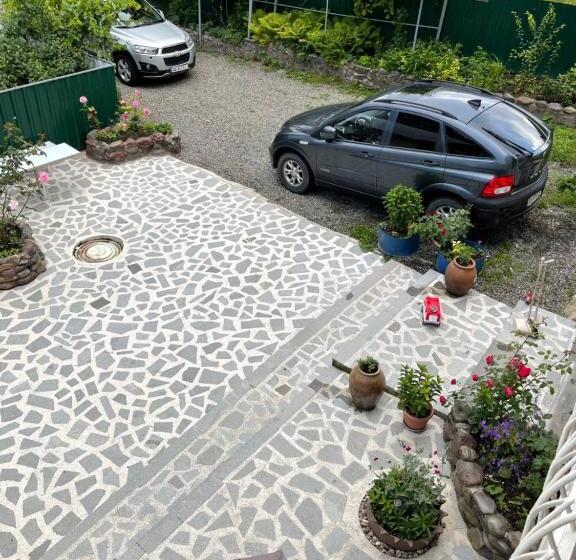 استودیوی استاندارد, Borjomi Apartments Apart